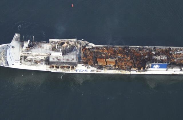 Lietuvos ekspertai apžiūrėjo sudegusią "LISCO Gloria"