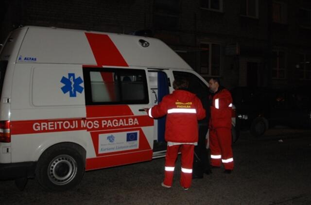 Pėsčiąjį partrenkė ir mirtinai sužalojo du automobiliai