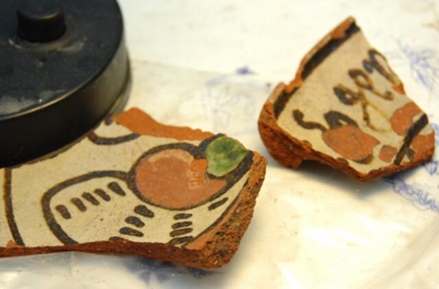 Prieš statybas - kasinėjimai pašto direktoriaus kieme