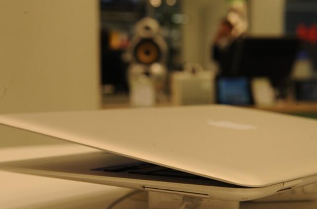 Vagys išnešė nešiojamuosius kompiuterius