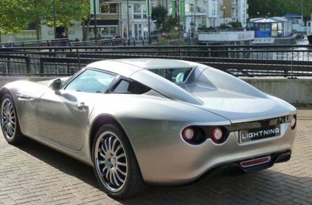 Angliškas sportinis "žaibas" mis elektra