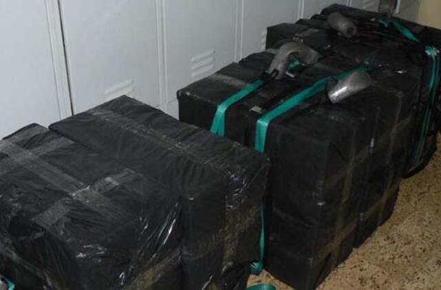 Cigaretes į Lietuvą atsitempė lynu