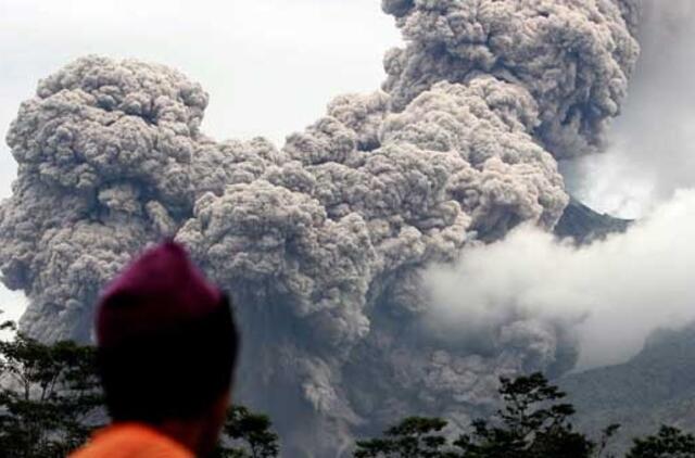 Galingiausias pastarąją savaitę Merapio ugnikalnio išsiveržimas Indonezijoje