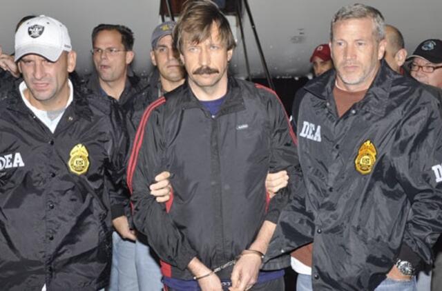 Ginklų prekeivis rusas Viktoras Butas atskraidintas į Jungtines Valstijas