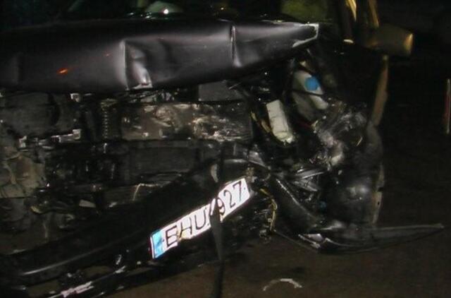 Jauna vairuotoja avariją sukėlė išgąsdinta pėsčiojo