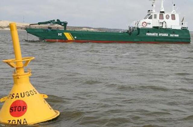 Kuršių mariose iškelti VSAZ žymintys plūdurai