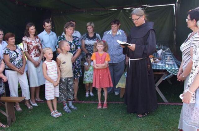 Mažosios Robertos liga suvienijo visą kaimą