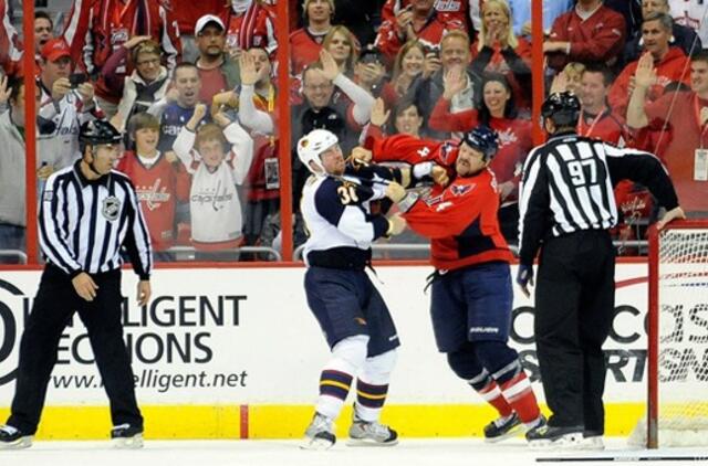 NHL lyderiai iškovojo dar vieną pergalę