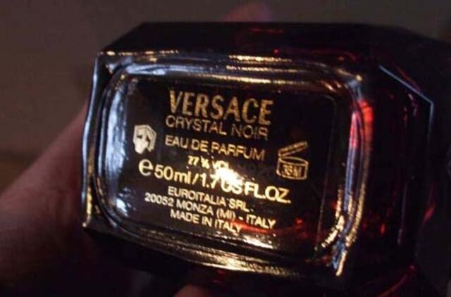 Prekių klastotes gabeno jūriniu konteineriu