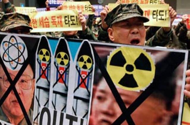 Šiaurės Korėja tvirtina turinti tūkstančius urano sodrinimo centrifugų