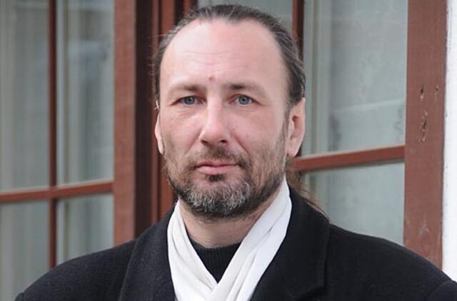 Su K. Donelaičio vertimais - į pasaulį