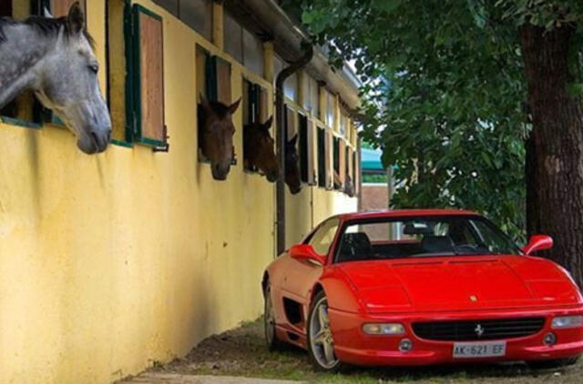 "Volkswagen" investicijų taikiklis nukrypo į "Fiat" priklausančią "Ferrari"