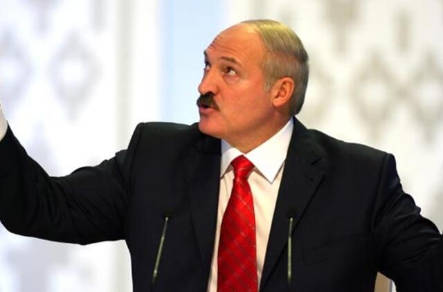 Aleksandras Lukašenka protestuotojams žada kalėjimą