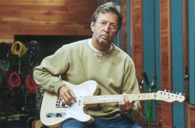 Eric Clapton ketina parduoti dalį savo gitarų kolekcijos