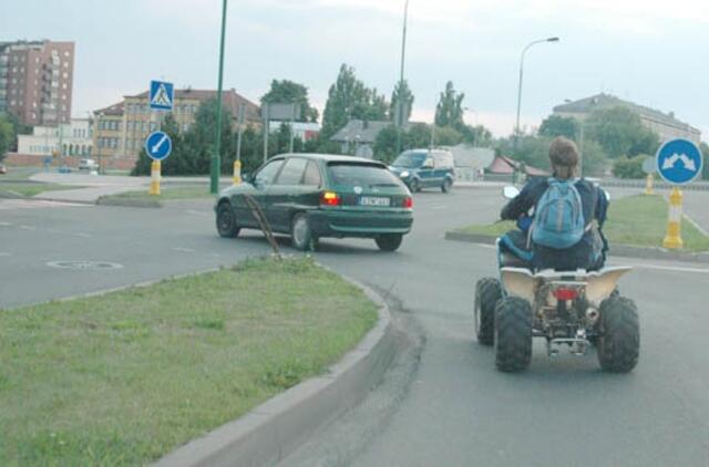 Griežtinami reikalavimai keturračiams motociklams