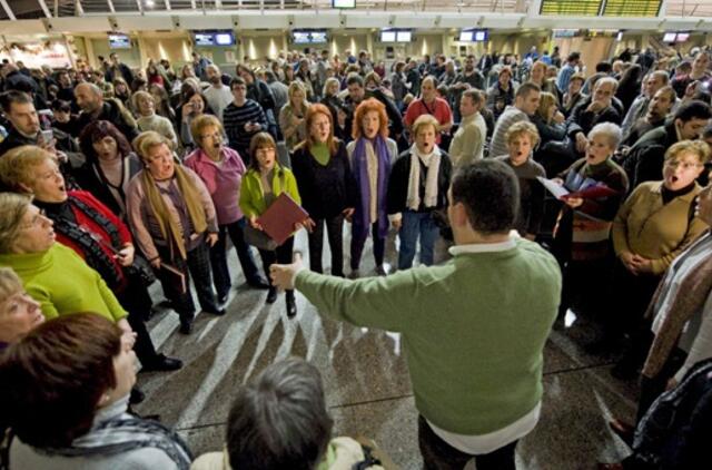 Ispanijos oro uostų dispečeriai grasina atnaujinti streiką