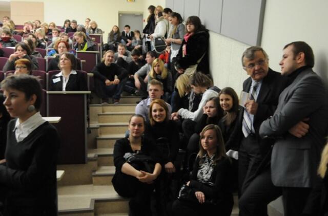 Klaipėdos universitetą šturmavo moksleiviai