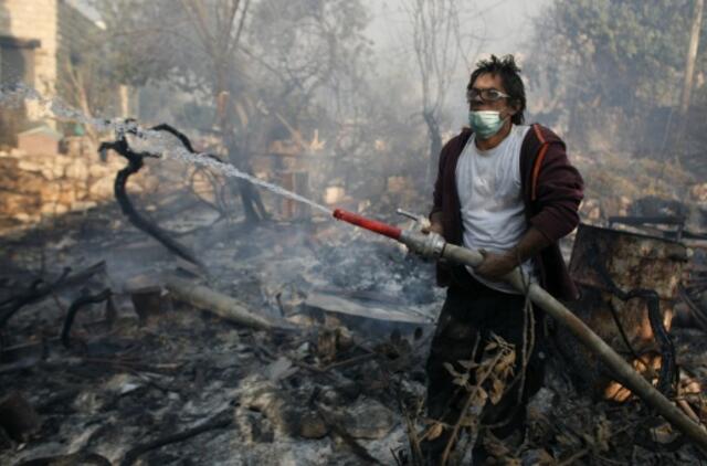 Miškų gaisrai šiaurinėje Izraelio dalyje vis dar nekontroliuojami