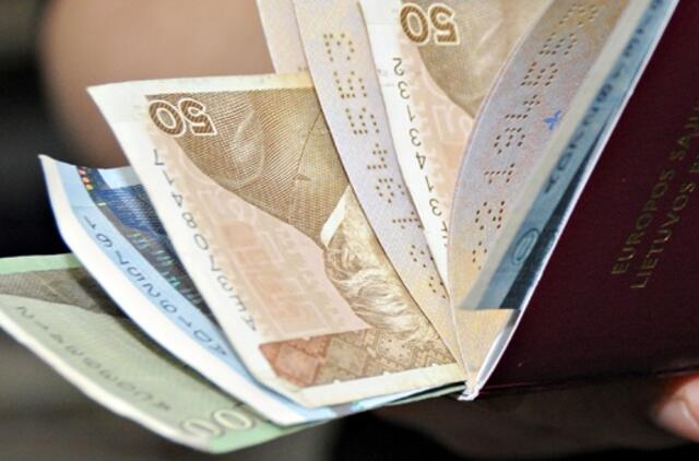 Neblaivus vairuotojas bandė "susitarti" su pareigūnais