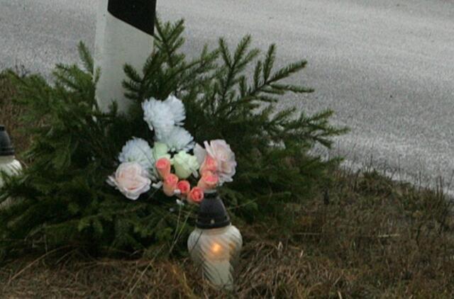 Po automobilių susidūrimo - moters žūtis