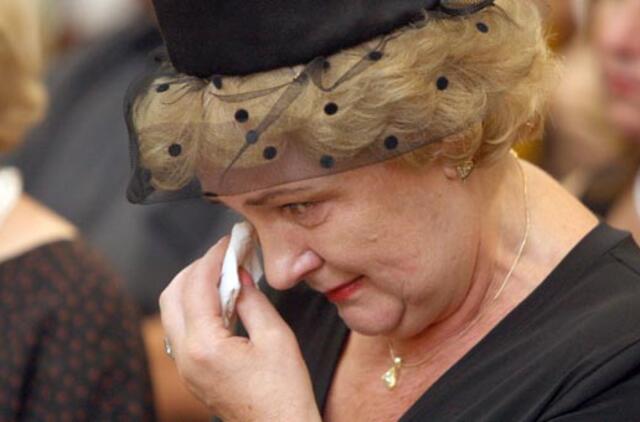 Seimas dėl prezidento našlės rentos į Konstitucinį Teismą nesikreips