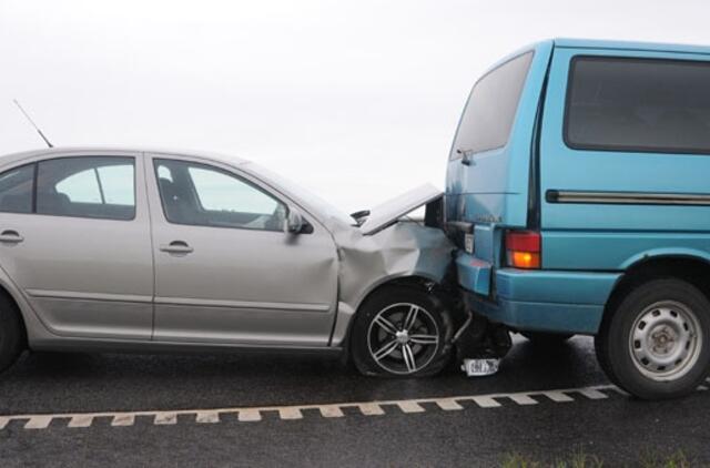 Vairuotojai vis dar bando apgaudinėti draudikus