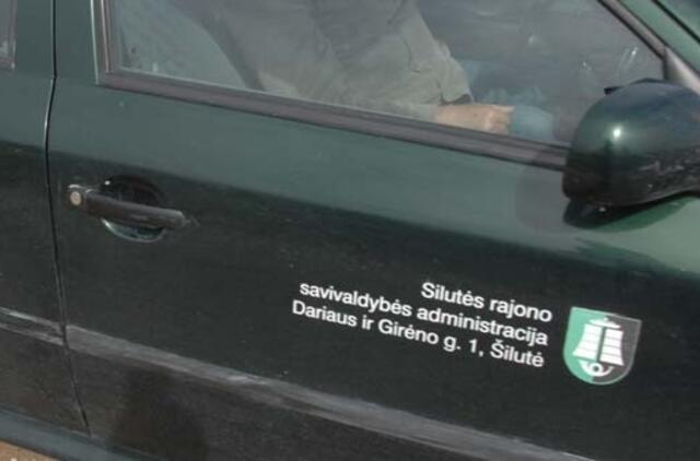 Visi valstybiniai automobiliai turės būti sužymėti