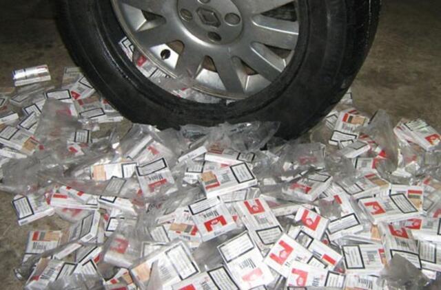 Cigarečių kontrabanda: kas kaip išmano, taip ir gabena