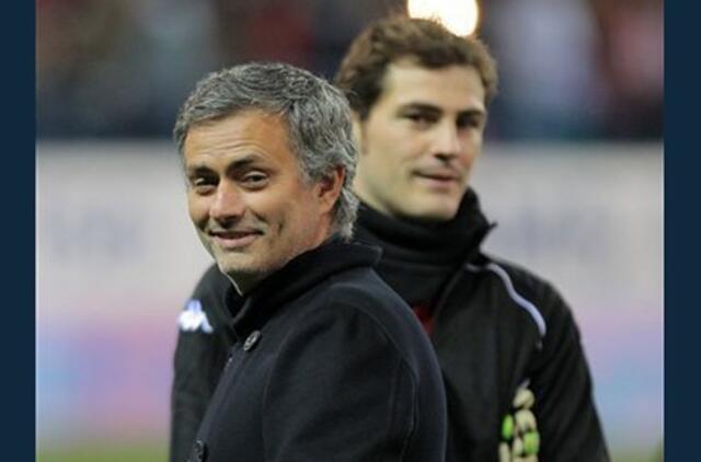 Geriausias vartininkas - Ikeras Kasiljas, treneris - Žozė Morinjas