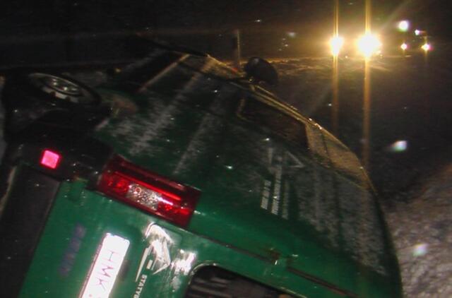 Kelionė į Palangą baigėsi griovyje