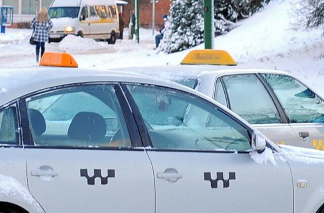 Taksistas dvigubus tarifus nustatė pats