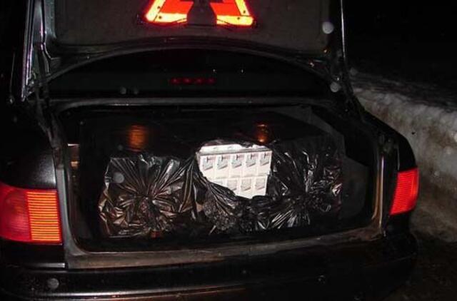 Už cigarečių kontrabandą kaunietis gali netekti automobilio