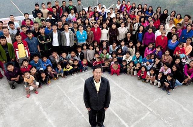 Didžiausia pasaulyje šeima: 39 žmonos, 94 vaikai ir 33 anūkai