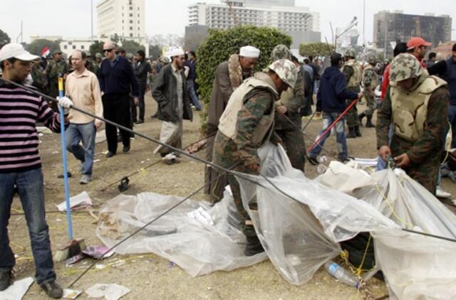 Egipto armija ragina streikuotojus išsiskirstyti