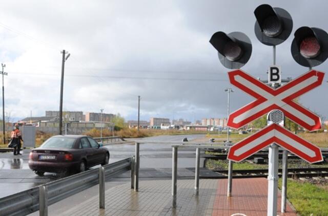 Geležinkelių infrastruktūros atskyrime įžvelgiamas žingsnis privatizavimo link