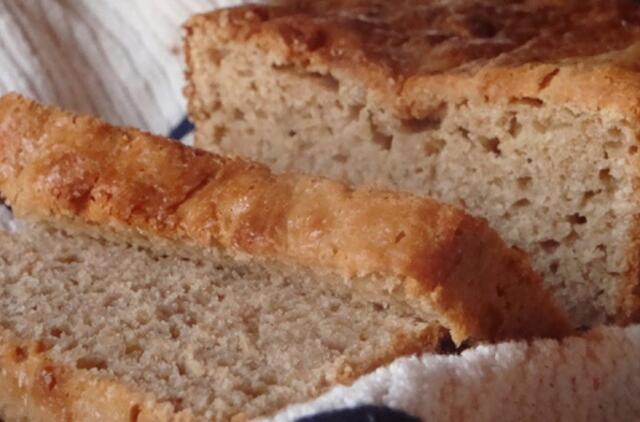 Išvykstantiems į užsienį - riekelė šv. Agotos duonos