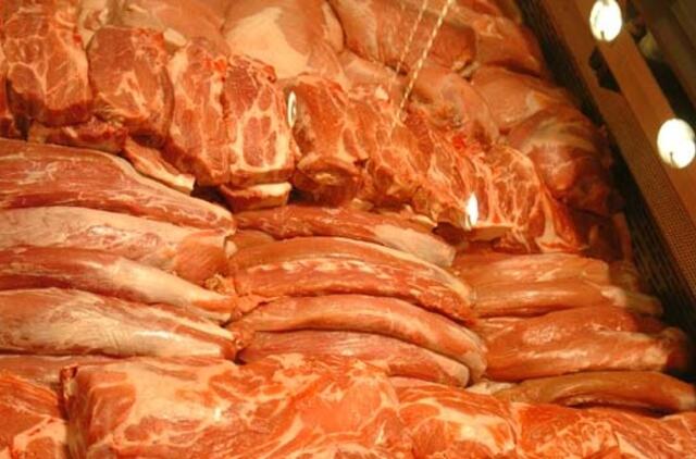 Mėsos gaminių rinką bandoma gaivinti kainas mažinant penktadaliu