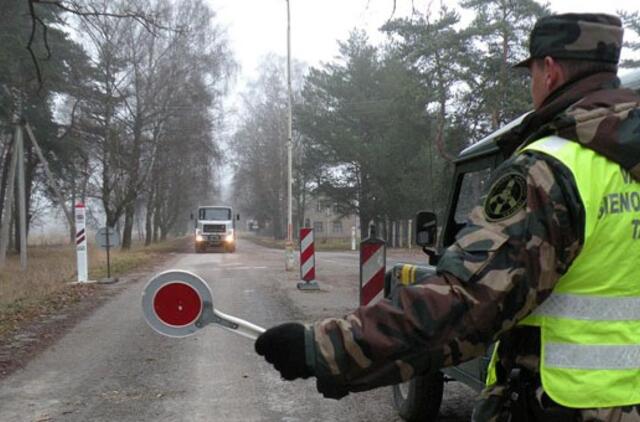 Pareigūnai už kovą su kontrabanda bus skatinami vienkartinėmis išmokomis