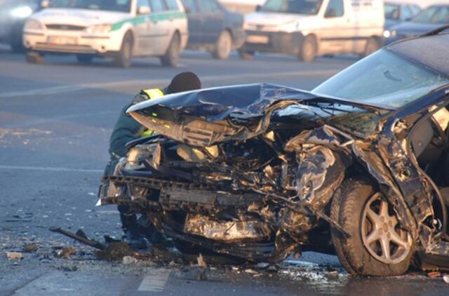 Sausį žuvusiųjų Lietuvos keliuose sumažėjo 42 proc.