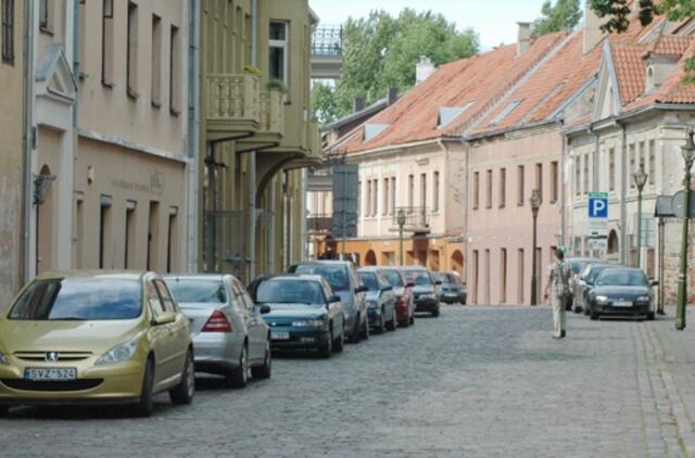 Siūloma paankstinti nemokamo automobilių statymo Kauno centre pradžią