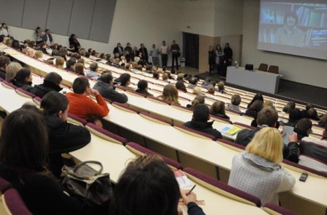 Studentai: metų minusas – už įvestas "baudas“ nutraukus studijas