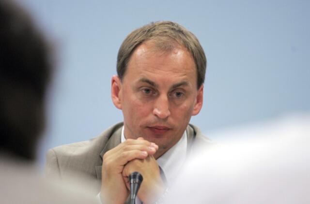 Žydrūnas Plytnikas jį neva spaudusių asmenų pavardžių neatskleidė ir STT