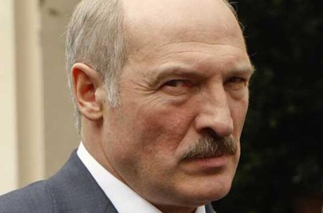 Aleksandras Lukašenka paragino buvusius savo konkurentus išvykti iš šalies