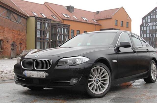 BMW 530d: baisiai malonus vokietis