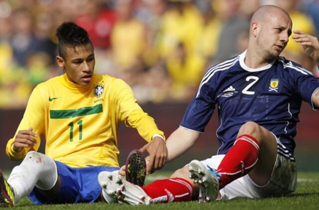 Brazilijos futbolininkai nugalėjo škotus
