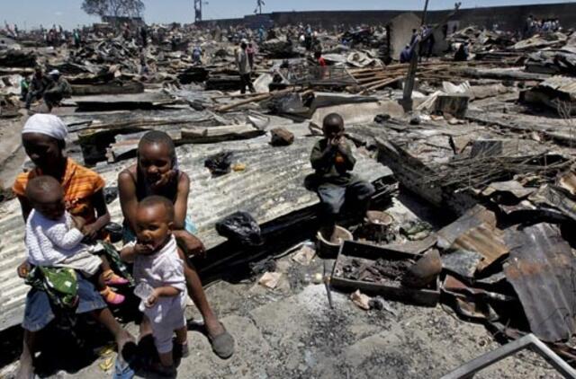 Gaisras Nairobio lūšnyne be namų paliko 15 tūkst. žmonių