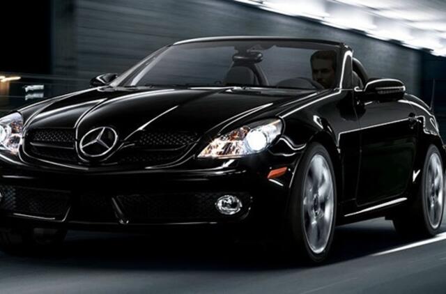 Išardytas prabangus "Mercedes" dalimis gabentas į Lietuvą