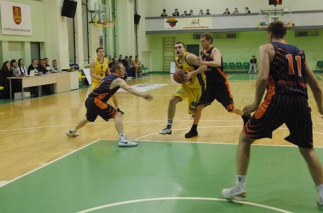 Klaipėdiečiai pralaimėjo Pakruojo komandai