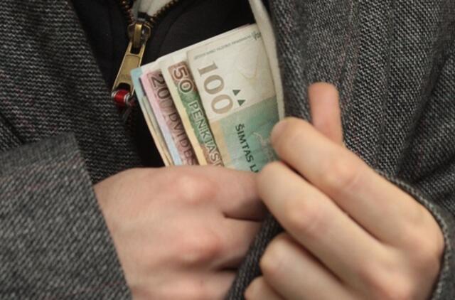 Nekilnojamojo turto agentūroje - finansinės aferos