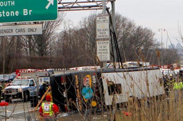 Niujorke per eismo nelaimę 13 žmonių žuvo, 17 sužeista